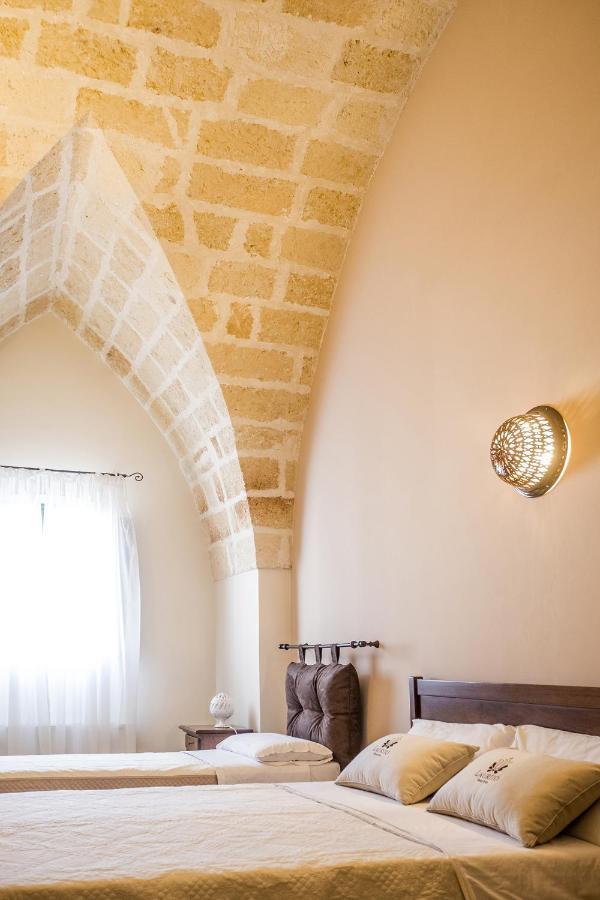 Laurito Resort & Spa Oria  Buitenkant foto