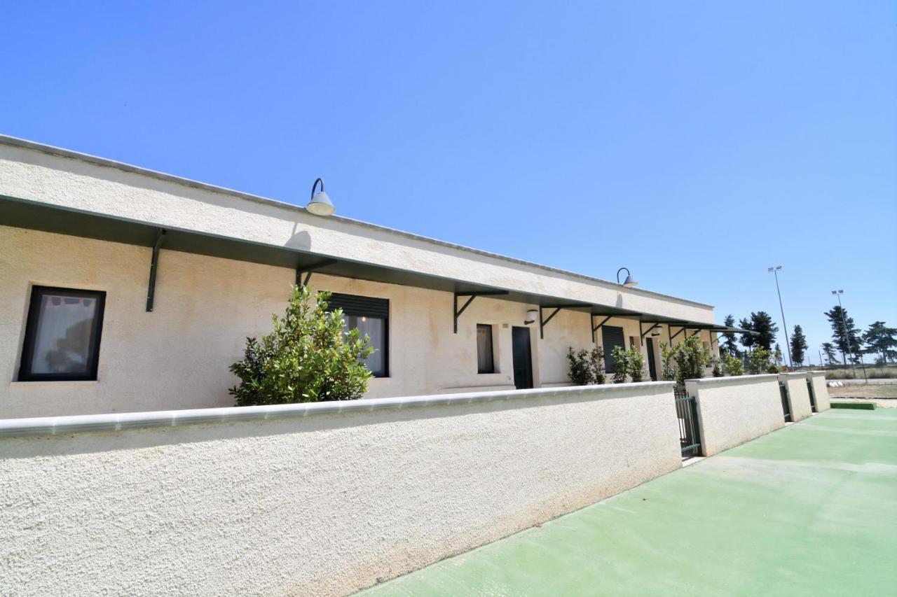 Laurito Resort & Spa Oria  Buitenkant foto